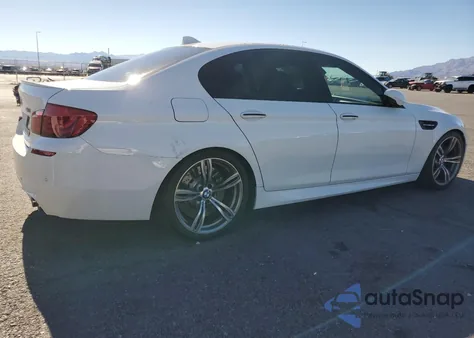 2013 BMW M5 из США, поврежденный, VIN WBSFV9C54DD096813